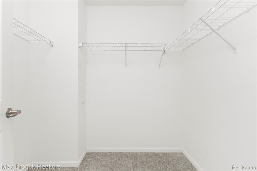 4211 Kent Road Royal Oak, MI 48073 - Photo 38 of 54