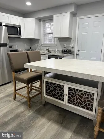 $2,276 | 5402 St Barnabas Road, Temple Hills, MD 20748