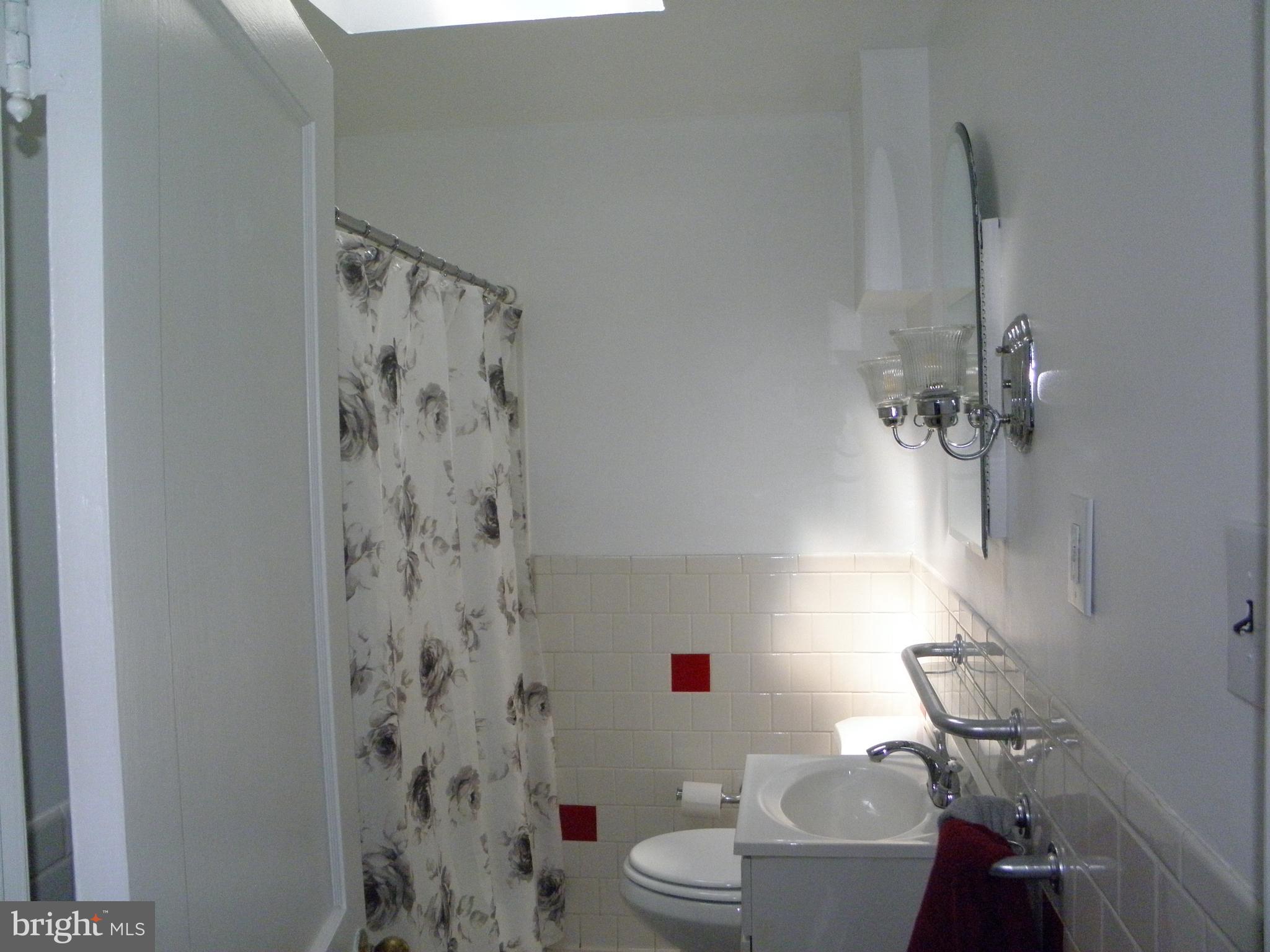 1214 Primrose Avenue Rosedale, MD 21237 - Photo 16 of 28 Bath with Skylight.