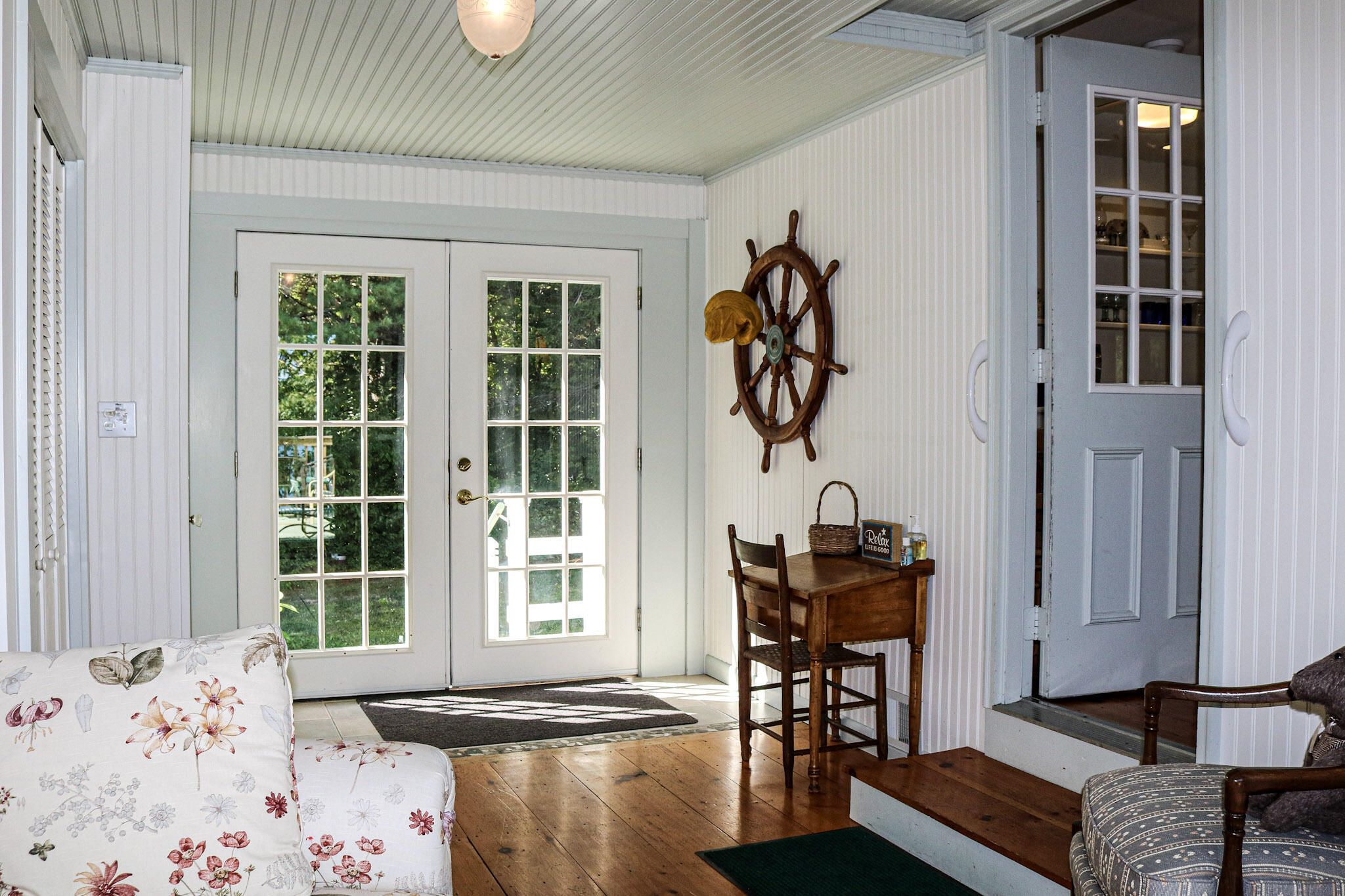 295 Mills Road Newcastle, ME 04553 - Photo 13 of 55 Entryway from front door and garage