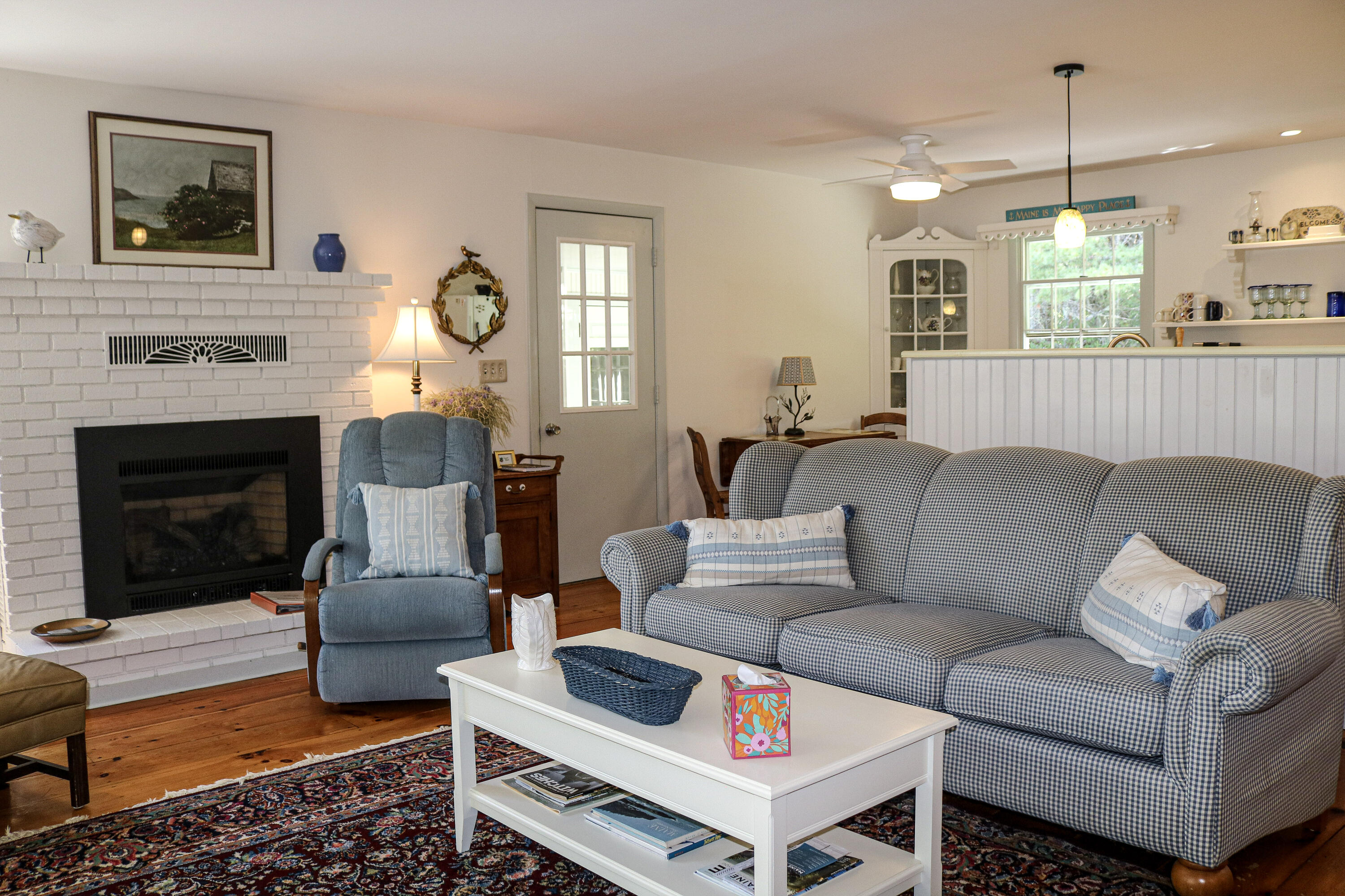 295 Mills Road Newcastle, ME 04553 - Photo 20 of 55 Living room