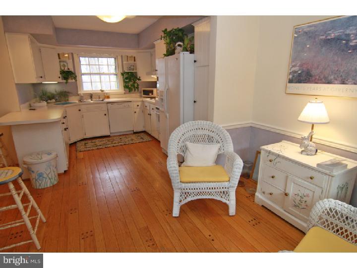 570 Bair Road Berwyn, PA 19312 - Photo 7 of 25 Kitchen