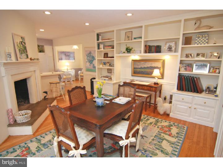 570 Bair Road Berwyn, PA 19312 - Photo 9 of 25 Family Room