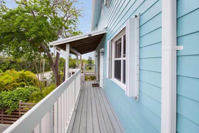 $949,000 | 25057 7th Street, Summerland Key, FL 33042