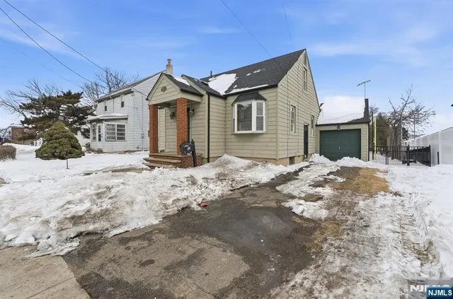 $499,900 | 82-84 Schuyler Avenue, North Arlington, NJ 07031