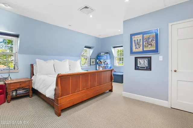 $7,825,000 | 105 Woodside Drive, Greenwich, CT 06830