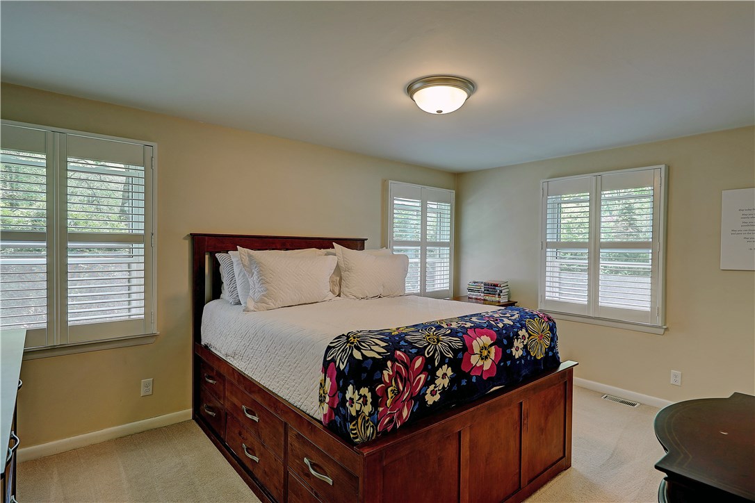 5 Lafayette Road Barrington, RI 02806 - Photo 18 of 32