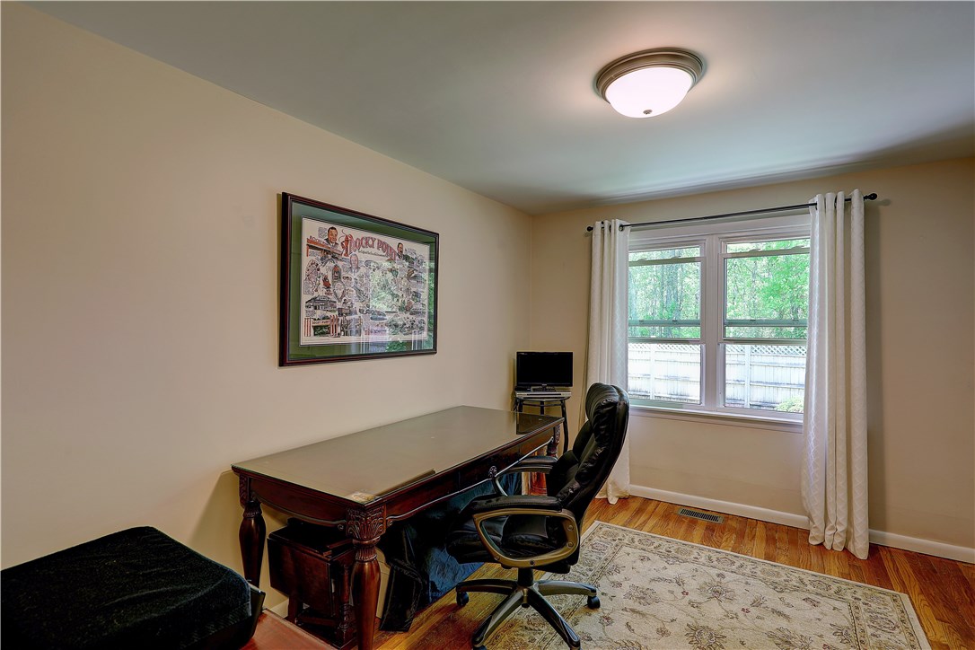 5 Lafayette Road Barrington, RI 02806 - Photo 23 of 32