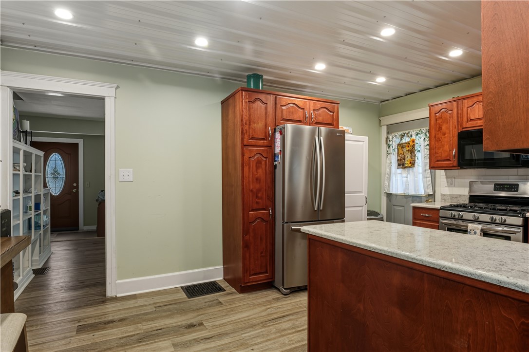 12014 River Road Corning, NY 14830 - Photo 7 of 24