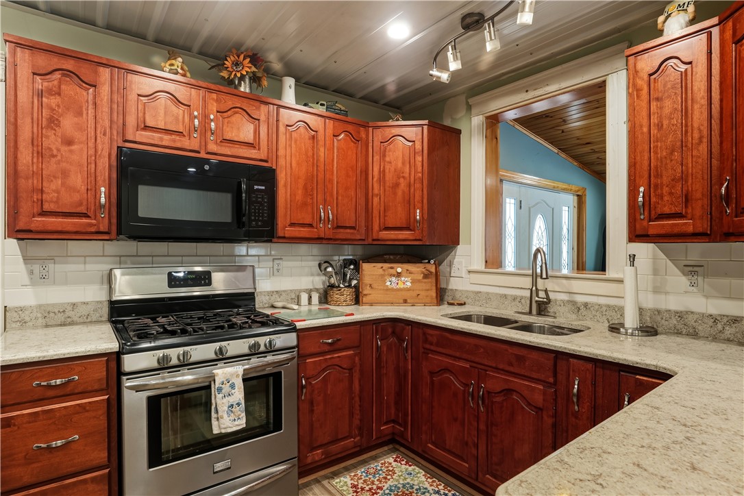 12014 River Road Corning, NY 14830 - Photo 9 of 24