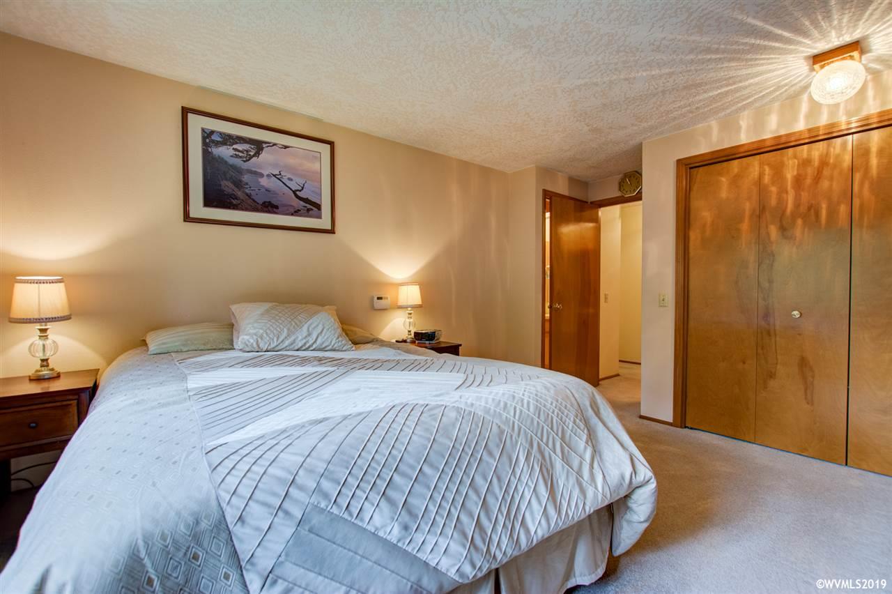 28087 South Lost Canyon Road Mulino, OR 97042 - Photo 11 of 33 Gallery Image 11