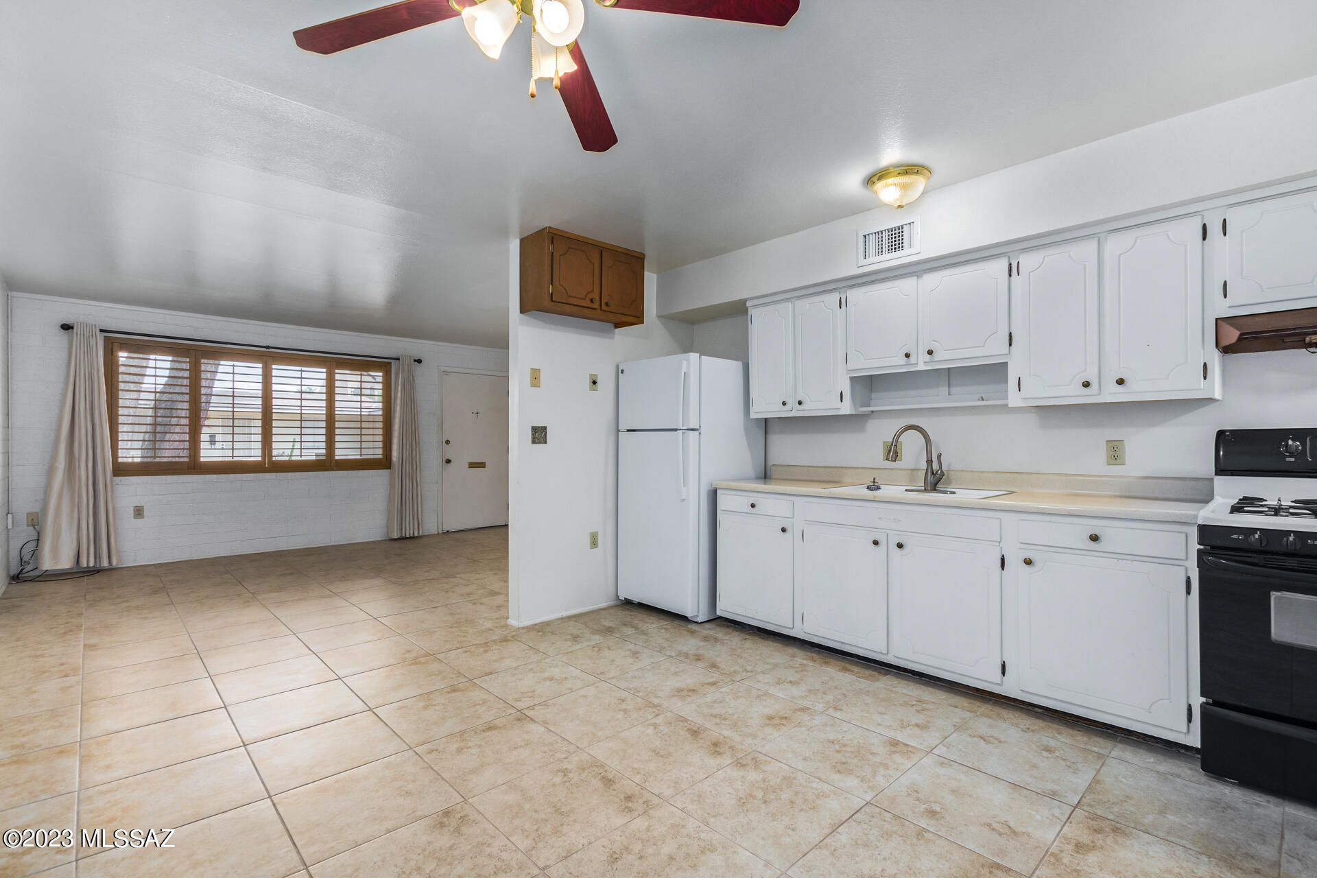 414 North Silverbell Road Tucson, AZ 85745 - Photo 13 of 28 Gallery Image 13