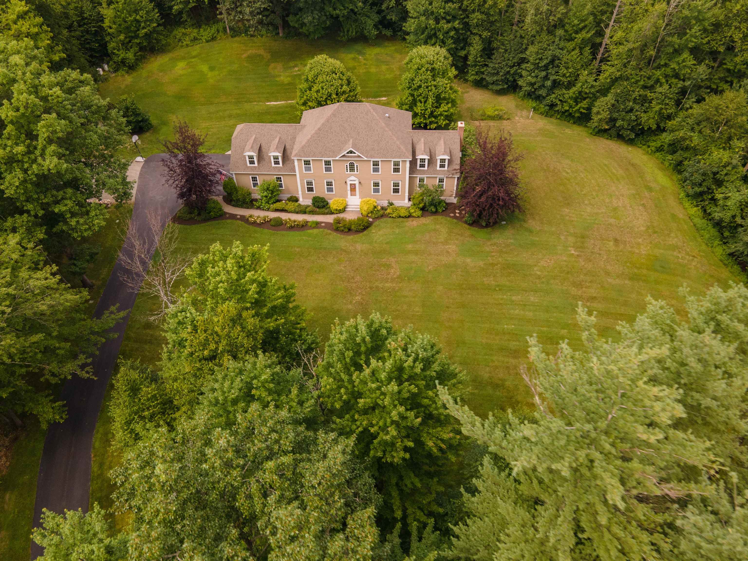 147 Oak Hill Road Concord, NH 03301 - Photo 7 of 40
