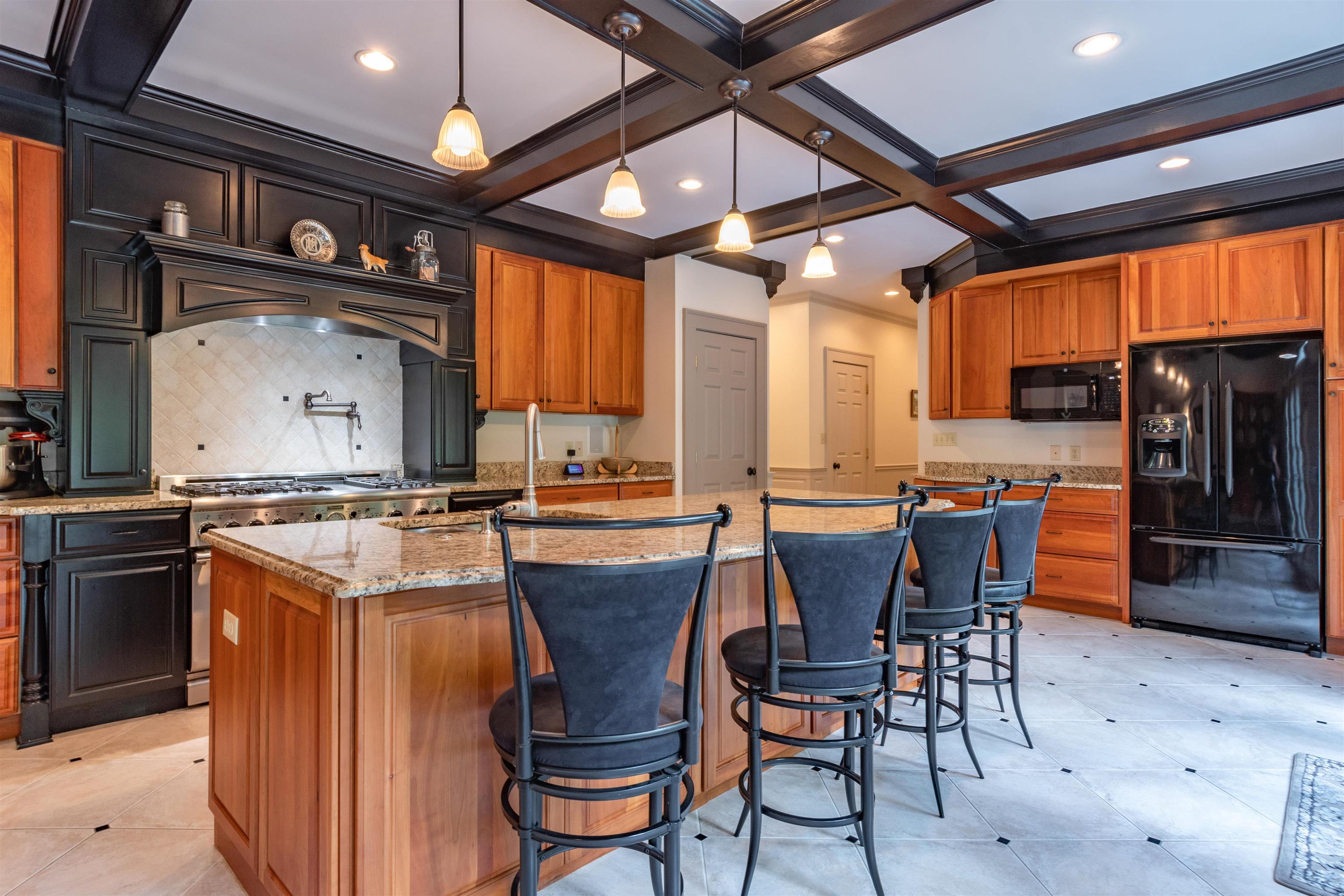 147 Oak Hill Road Concord, NH 03301 - Photo 10 of 40
