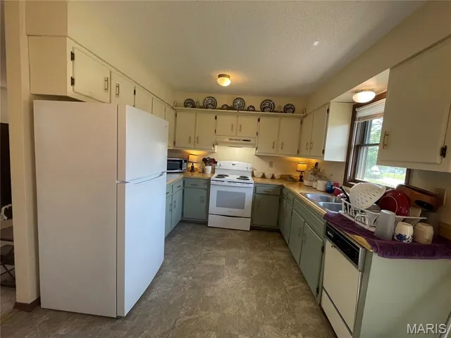 $160,500 | 128 Myers Street, Licking, MO 65542