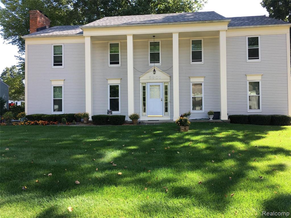 5901 Cromwell Road West Bloomfield, MI 48322 - Photo 1 of 26