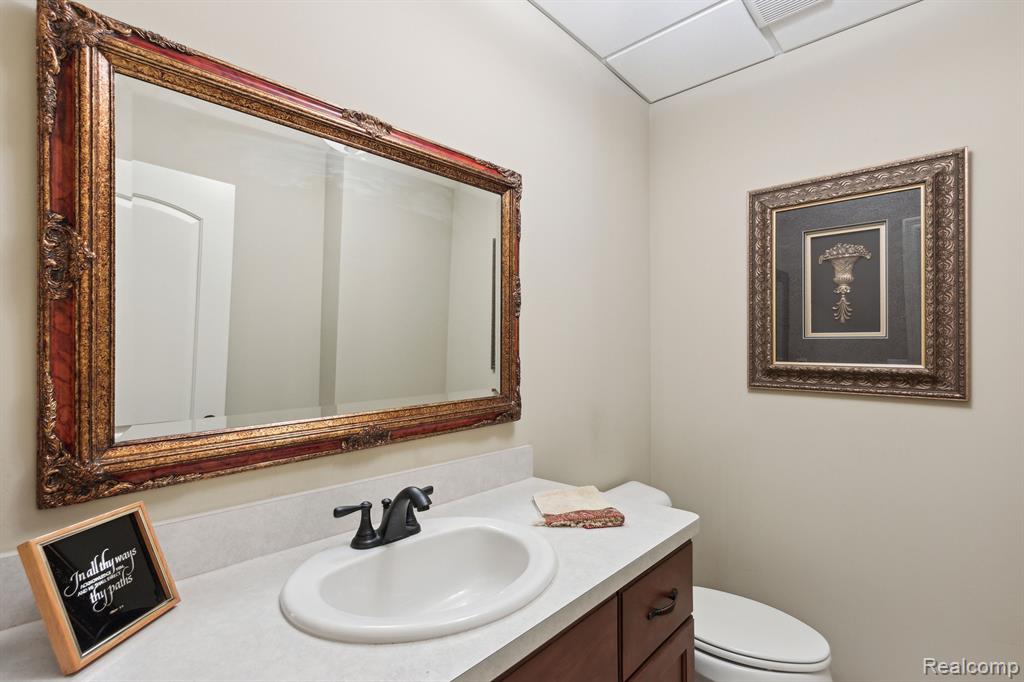 11599 Erin's Way Romeo, MI 48065 - Photo 48 of 77