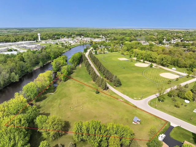 $99,900 | 116 Holtwood Way, Oconto, WI 54153