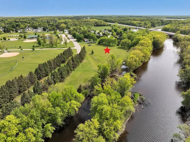 $99,900 | 116 Holtwood Way, Oconto, WI 54153