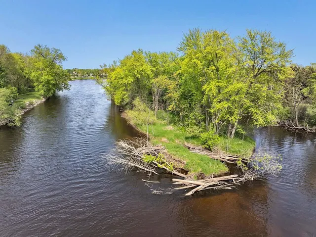 $99,900 | 116 Holtwood Way, Oconto, WI 54153