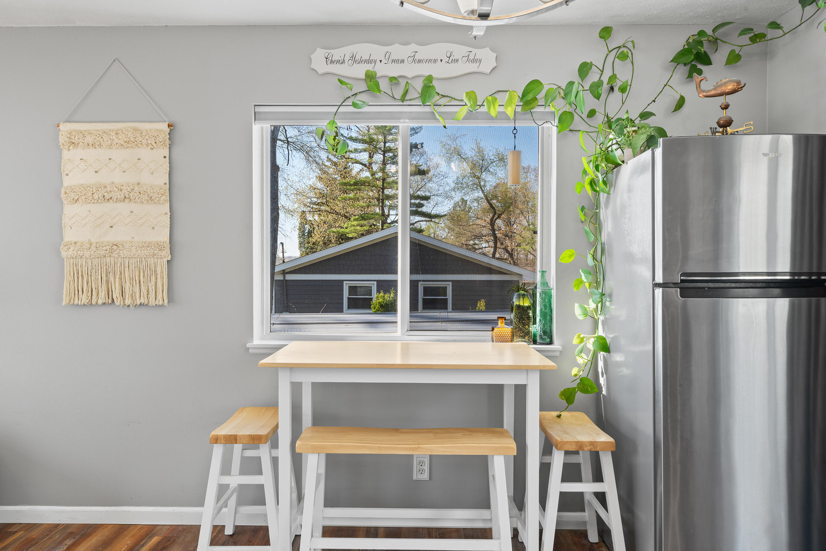 N3311 Queen Road Geneva, WI 53147 - Photo 28 of 51 Dining Area