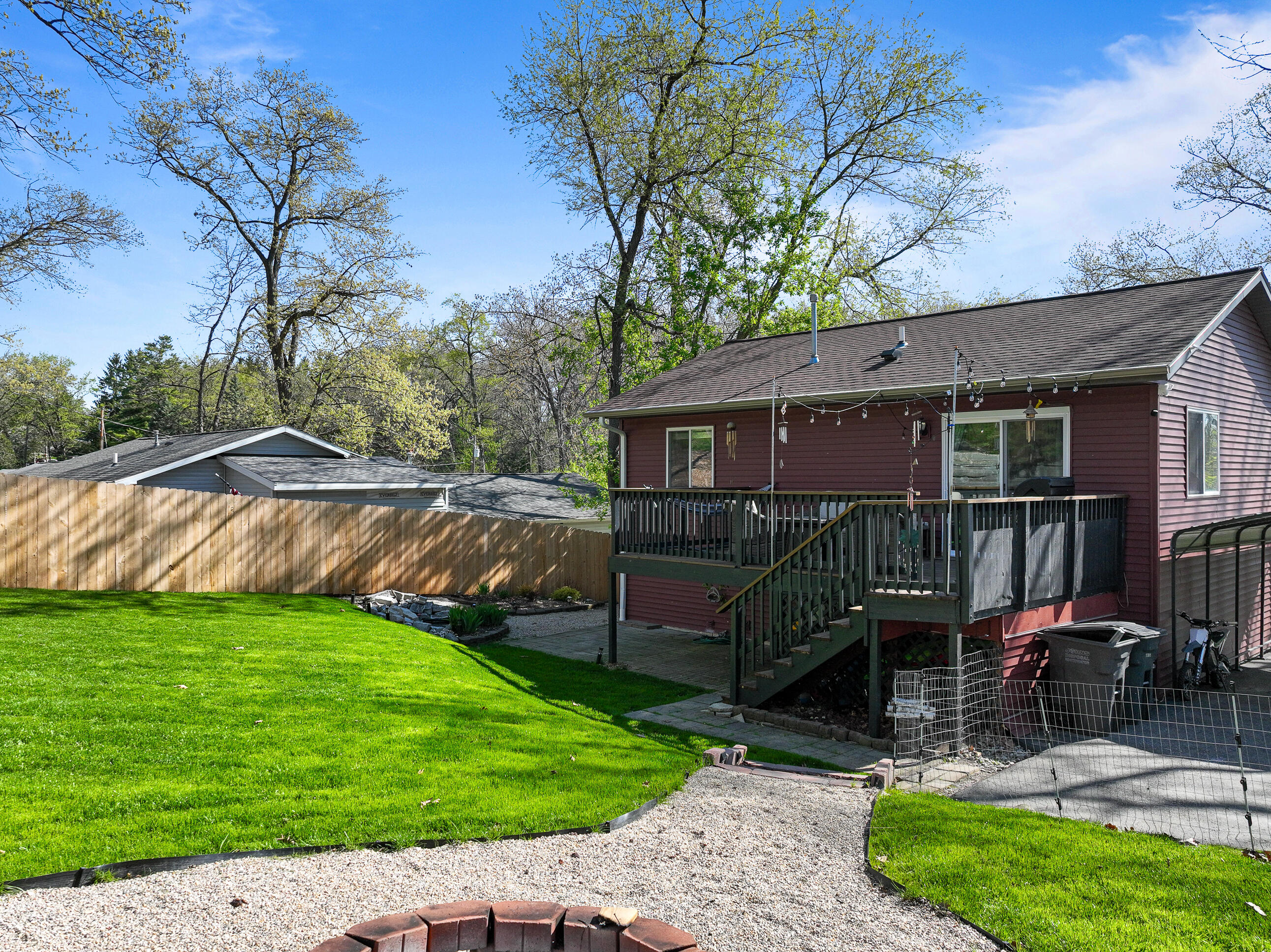 N3311 Queen Road Geneva, WI 53147 - Photo 7 of 51 Deck