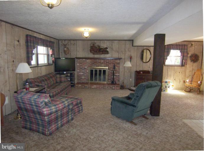 30180 Huntt Road Mechanicsville, MD 20659 - Photo 4 of 28 Family Room