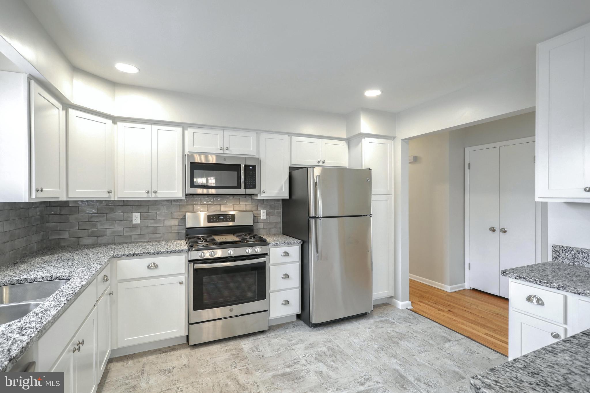 2265 Sutton Road York, PA 17403 - Photo 14 of 36