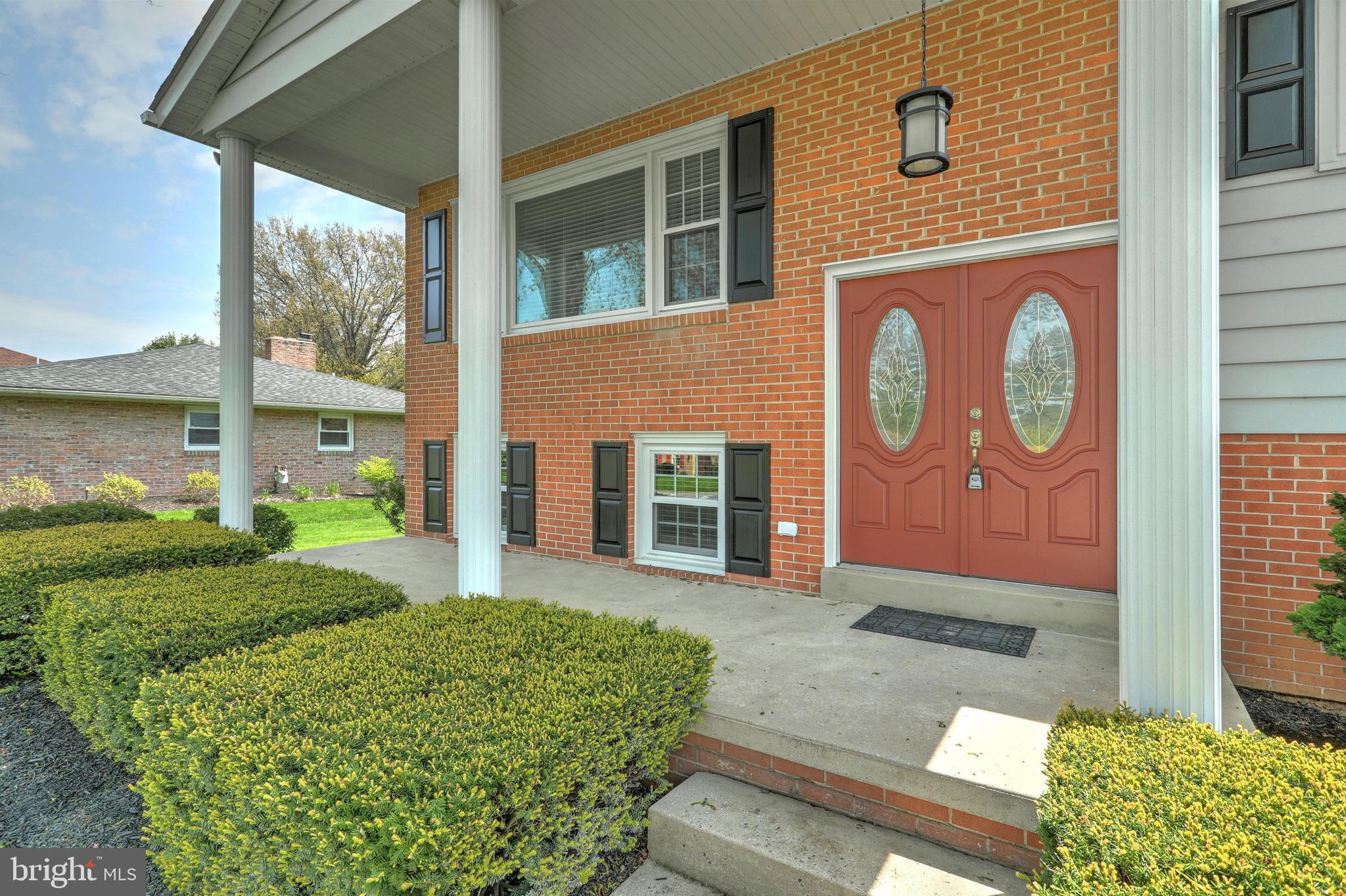 2265 Sutton Road York, PA 17403 - Photo 3 of 36