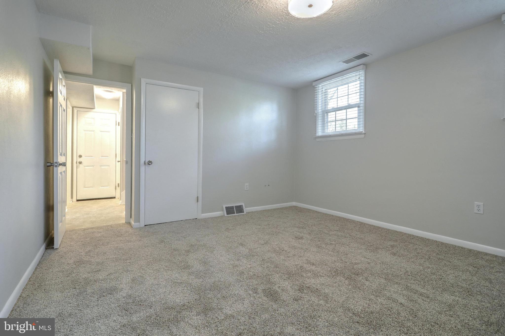 2265 Sutton Road York, PA 17403 - Photo 24 of 36