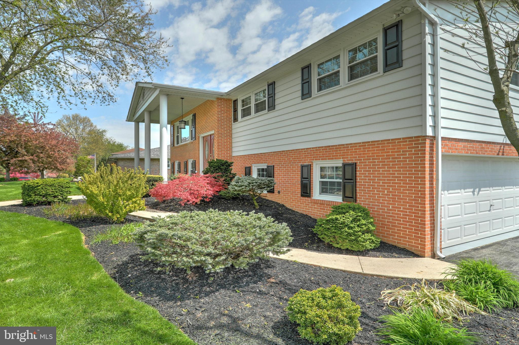 2265 Sutton Road York, PA 17403 - Photo 4 of 36