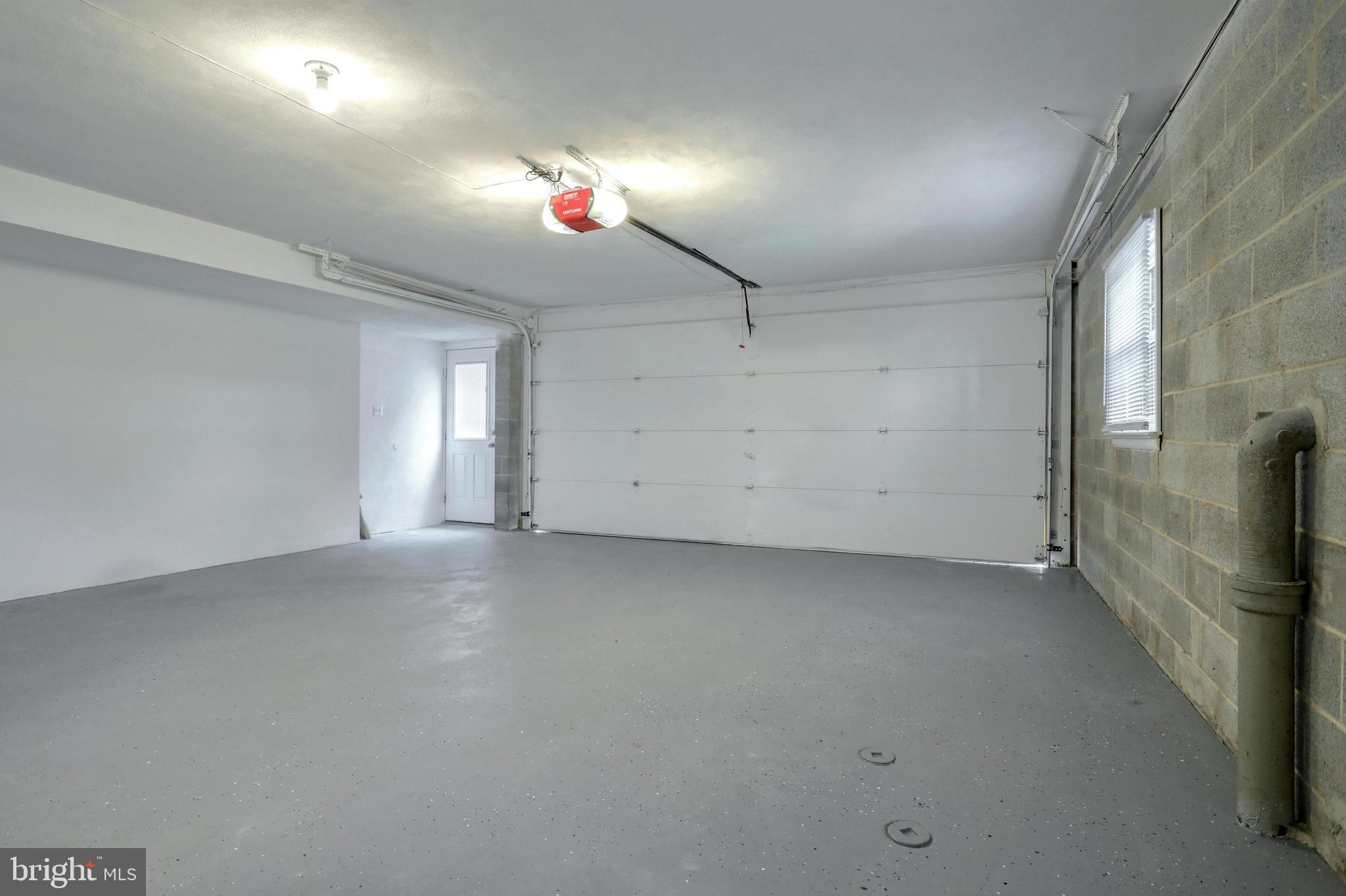 2265 Sutton Road York, PA 17403 - Photo 31 of 36