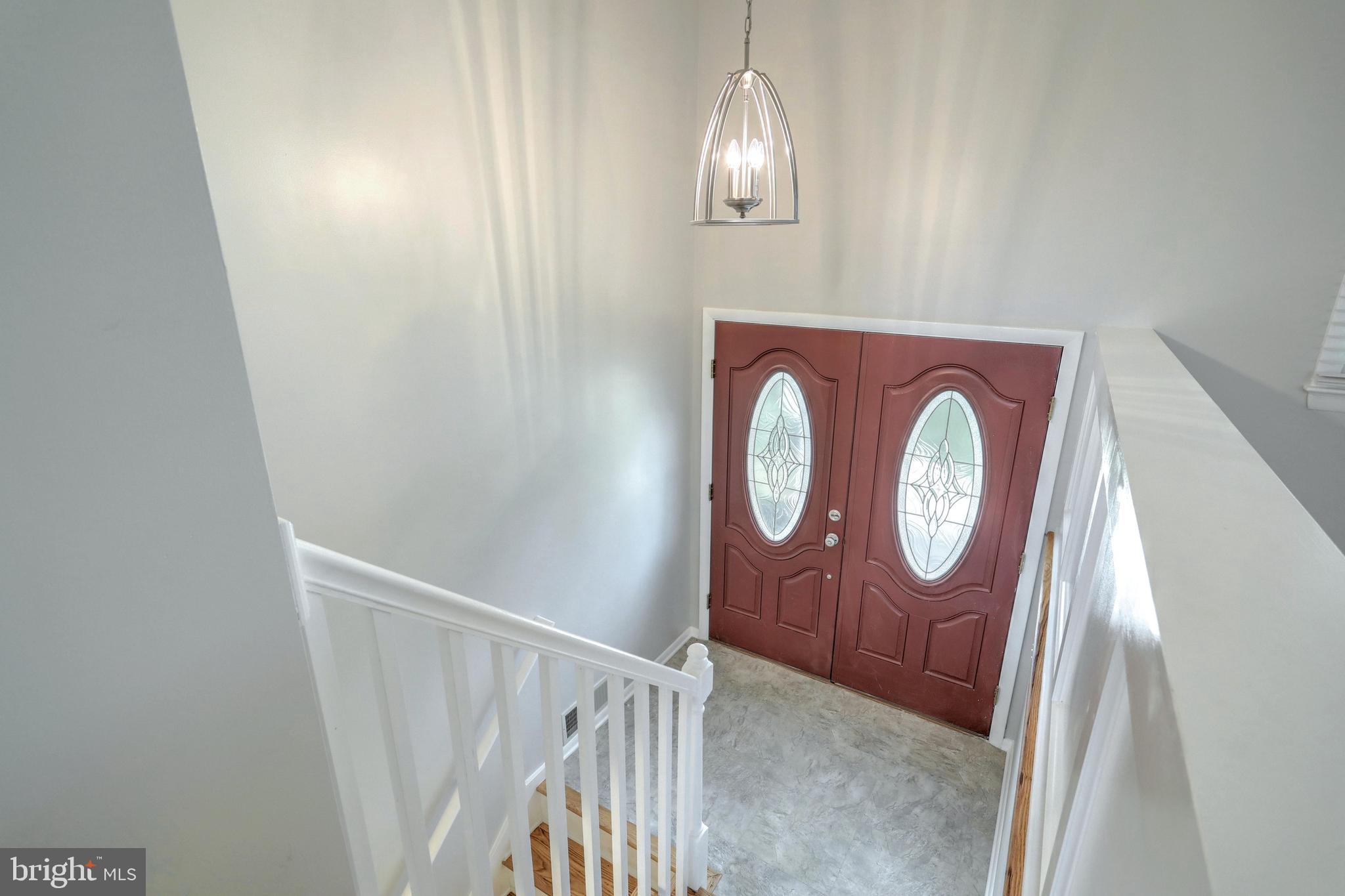 2265 Sutton Road York, PA 17403 - Photo 5 of 36