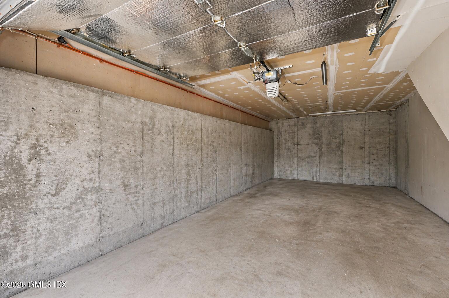 21 Division Street, Unit A Greenwich, CT 06830 - Photo 13 of 17 33 - DSTW