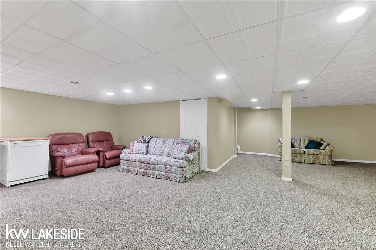 16251 Scenic, Unit 24 Clinton Township, MI 48038 - Photo 23 of 32