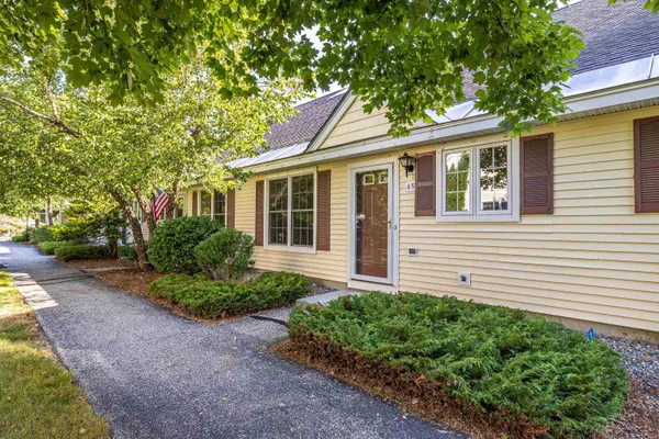 $2,400 | 45 Bog Road, Unit A 5, Concord, NH 03303