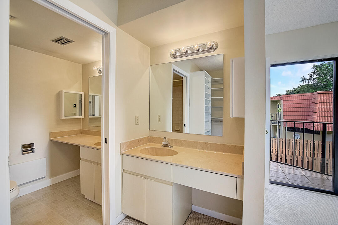 8194 Thames Boulevard, Unit C Boca Raton, FL 33433 - Photo 28 of 30 listing_27