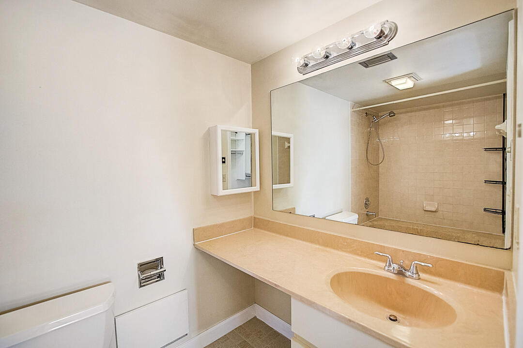 8194 Thames Boulevard, Unit C Boca Raton, FL 33433 - Photo 8 of 30 listing_7