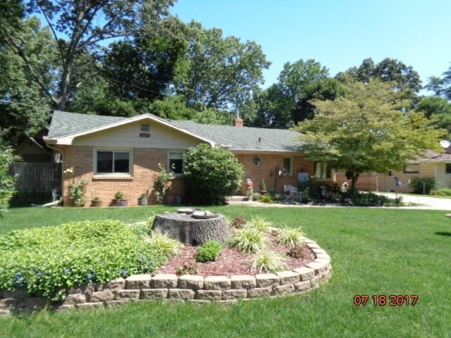633 Chippewa Road Benton Harbor, MI 49022 - Photo 3 of 32 DSC04086