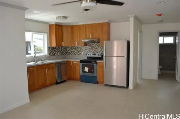 $2,300 | 98-212 Kaulike Drive, Unit 101, Pearl City, HI 96782