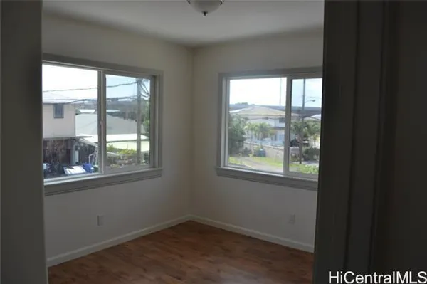 $2,300 | 98-212 Kaulike Drive, Unit 101, Pearl City, HI 96782