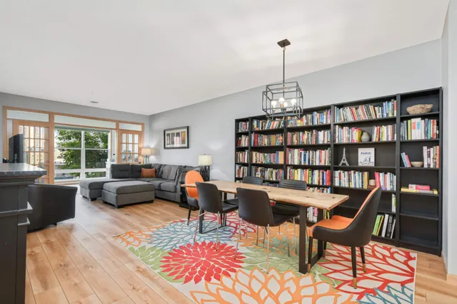 $325,000 | 301 Oak Grove Street, Unit 205, Minneapolis, MN 55403