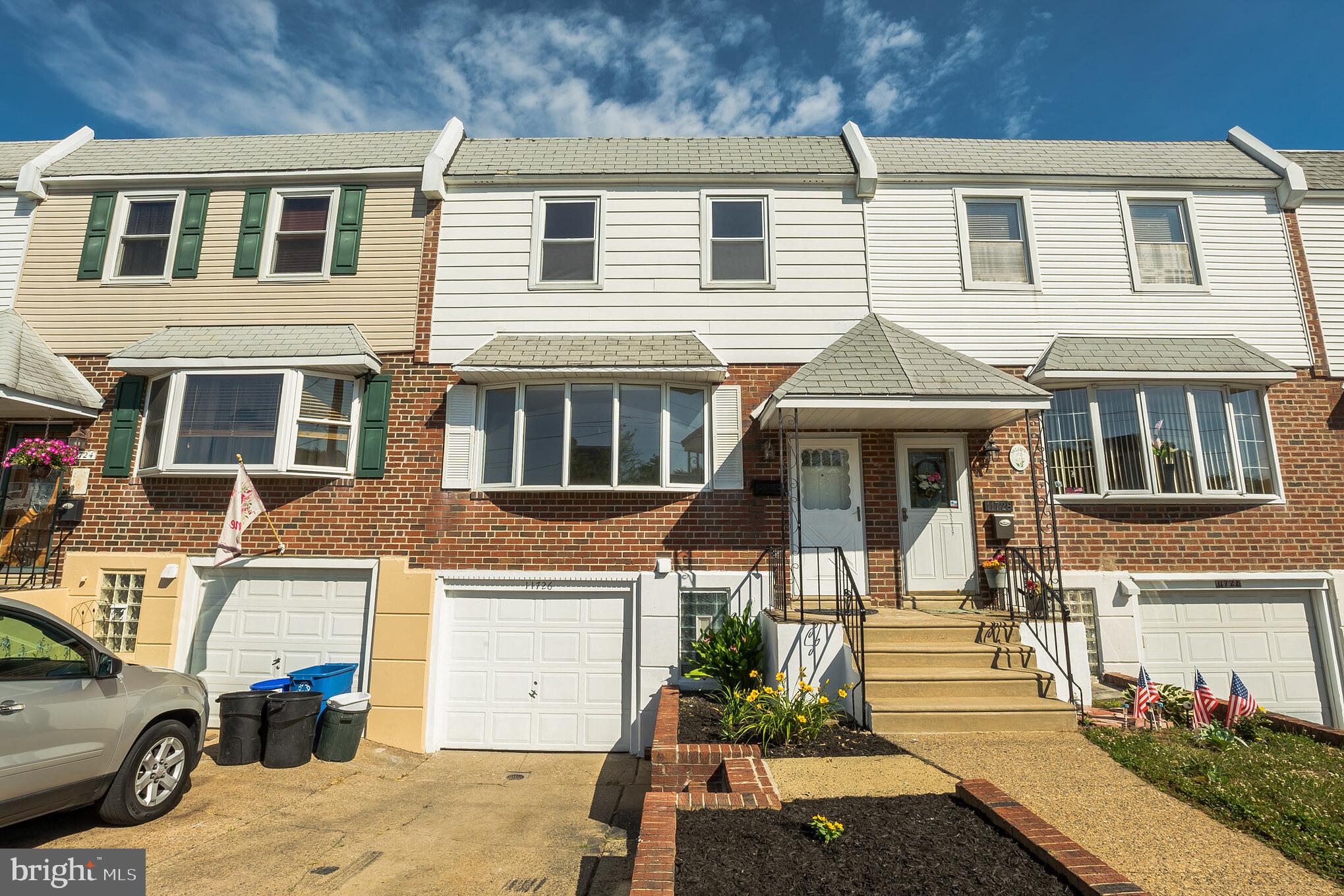 11726 Colman Road Philadelphia, PA 19154 - Photo 2 of 30 Front of the Home