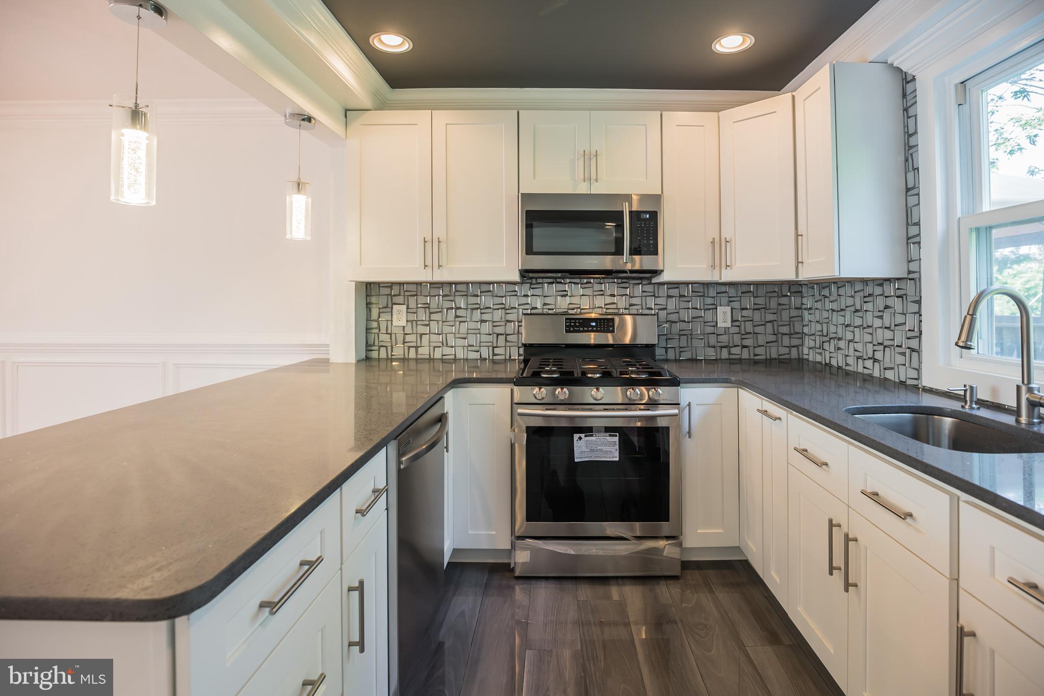 11726 Colman Road Philadelphia, PA 19154 - Photo 12 of 30 Gallery Image 12