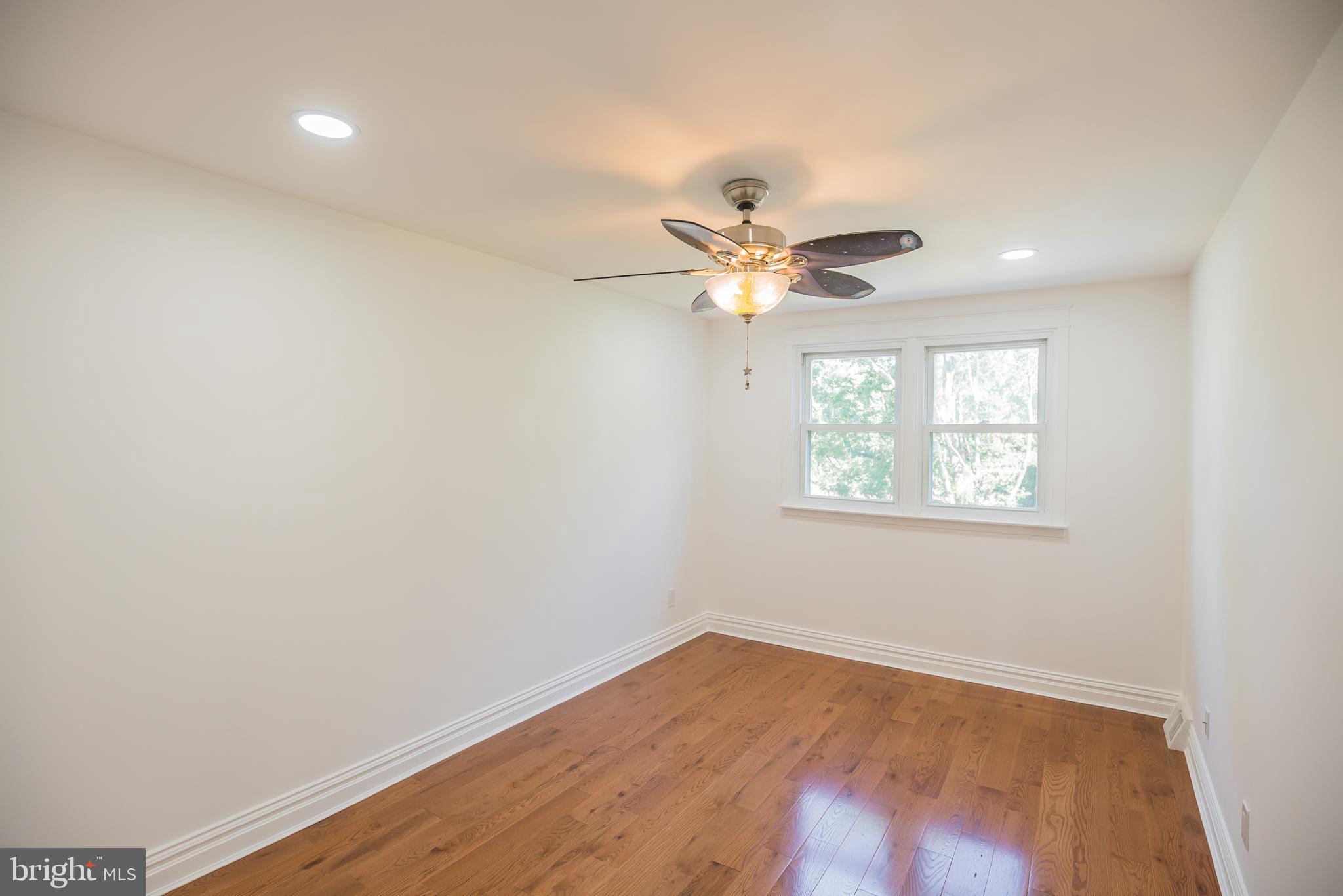 11726 Colman Road Philadelphia, PA 19154 - Photo 19 of 30 Bedroom 3
