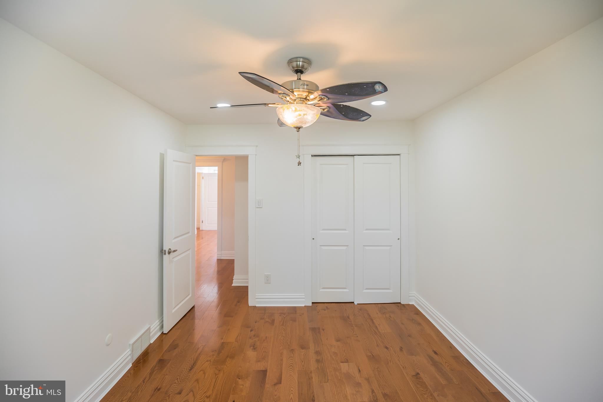 11726 Colman Road Philadelphia, PA 19154 - Photo 20 of 30 Bedroom 3 with Closet