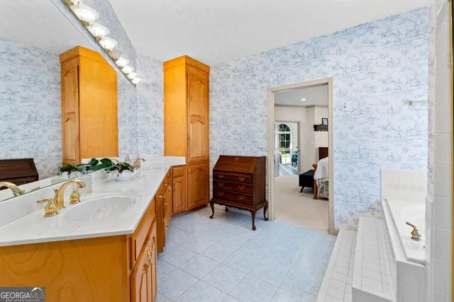 $649,000 | 155 Youngs Circle, Fayetteville, GA 30215