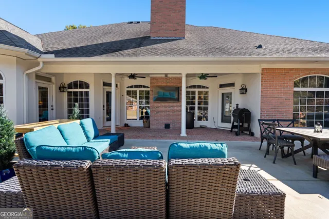 $649,000 | 155 Youngs Circle, Fayetteville, GA 30215