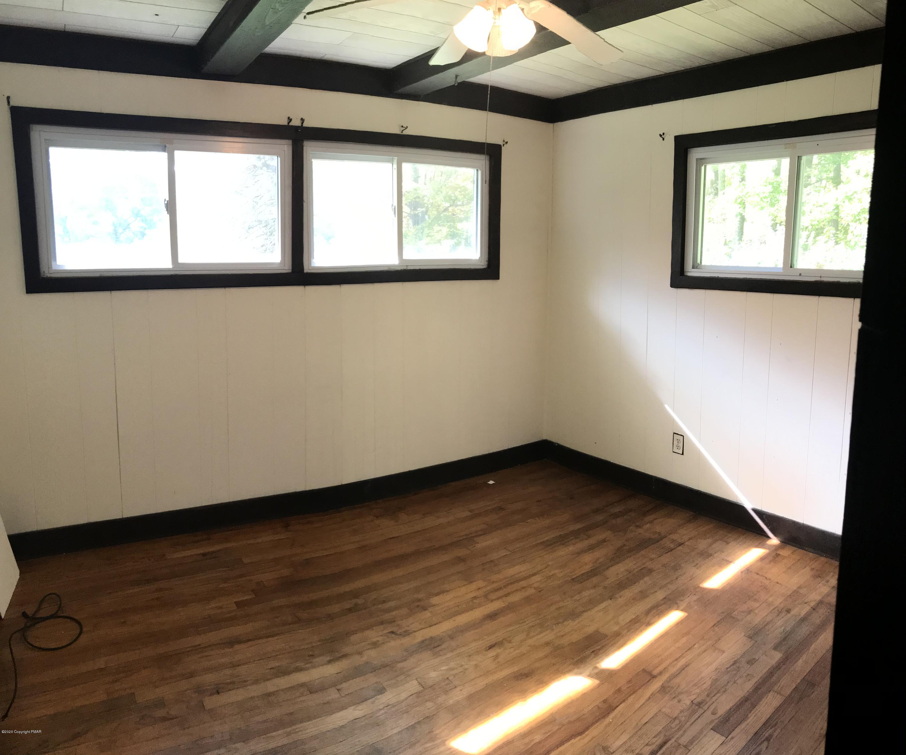 128 Knob Road Mount Pocono, PA 18344 - Photo 7 of 19 MBR