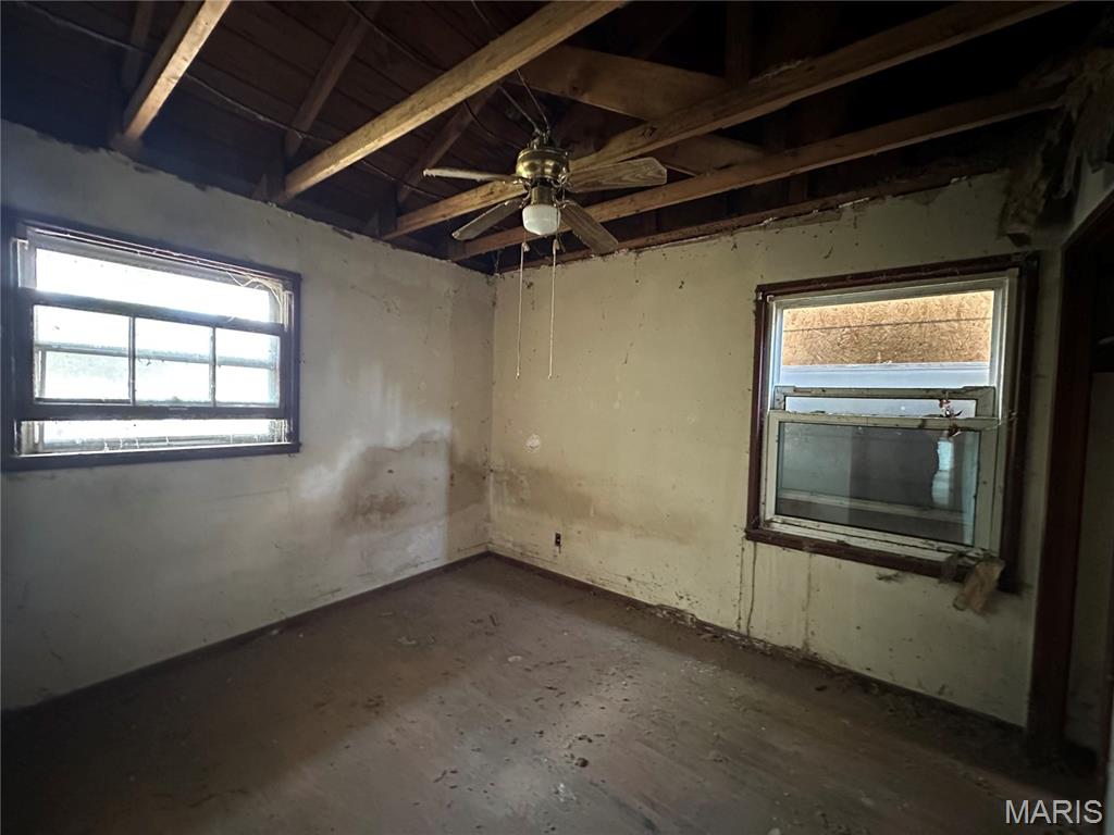 339 Crawford Road St. Louis, MO 63137 - Photo 5 of 20 Gallery Image 5